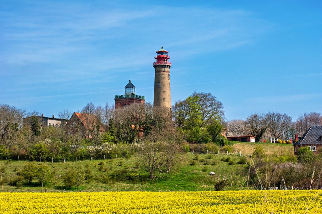 Hochzeit im Leuchtturm im Standesamt auf Kap Arkona-Fotograf für Hochzeitsfotografie auf der Insel Rügen Mazelle Photography Fotostudio®