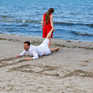 Hochzeitsfotografie auf der Insel Rügen mit dem Fotograf vom Mazelle Photography Fotostudio® an der Ostsee. Hochzeitsfotografie in der Natur in Mecklenburg-Vorpommern. Heiraten auf der Insel Rügen, Stralsund, Greifswald, Grimmen in der Natur, im Wald, am Strand, an der Ostsee