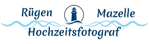 Rügen Hochzeitsfotografie Logo - Hochzeitsfotograf auf der Insel Rügen das Mazelle Photography Fotostudio® - Hochzeitsfotografie auf der Insel Rügen wie Kap Arkona, Seebrücke Sellin, Müther-Turm Binz mit dem Hochzeitsfotograf vom Mazelle Photography Fotostudio® an der Ostsee. Hochzeitsfotografie in der Natur in Mecklenburg-Vorpommern. Heiraten auf der Insel Rügen, Stralsund, Greifswald, Grimmen in der Natur, im Wald, am Strand, an der Ostsee