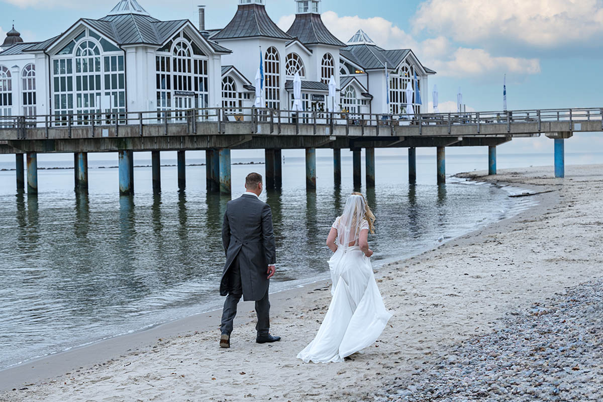 Hochzeitsfotograf Mazelle in Sellin- traumhafte Hochzeite auf der Seebrücke Sellin