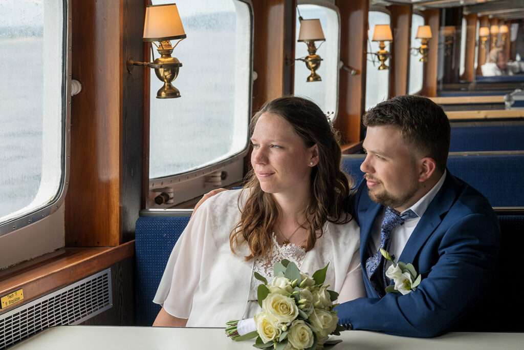 Hochzeitschiff für die Standesamtliche Hochzeit in Binz auf Rügen mit Hochzeitsfotografie vom Mazelle Photography Fotostudio® aus Dranske